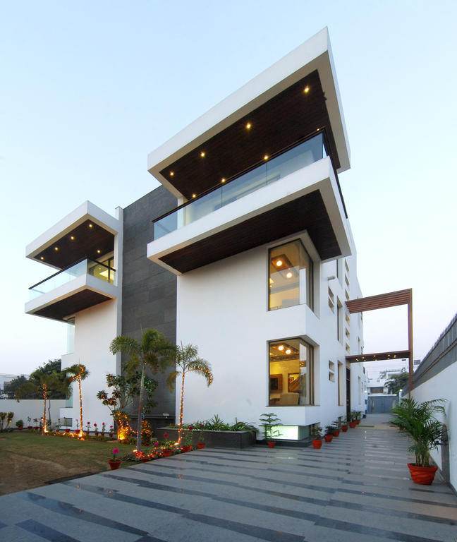 White Lotus Hotel Gurgaon Ngoại thất bức ảnh