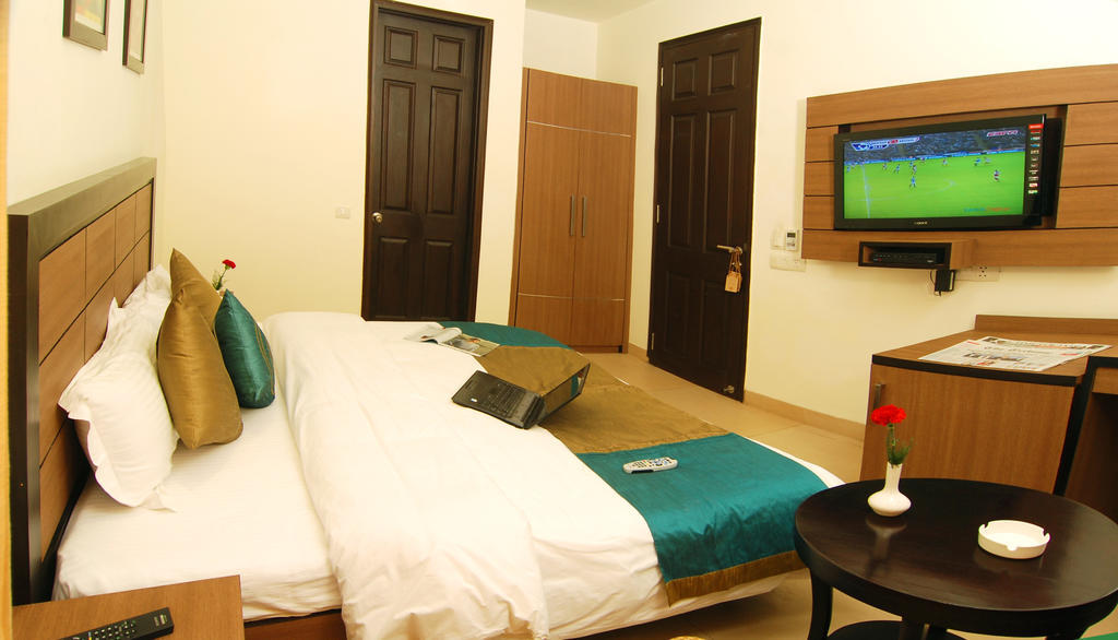 White Lotus Hotel Gurgaon Ngoại thất bức ảnh