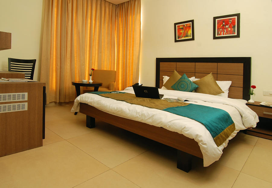 White Lotus Hotel Gurgaon Phòng bức ảnh